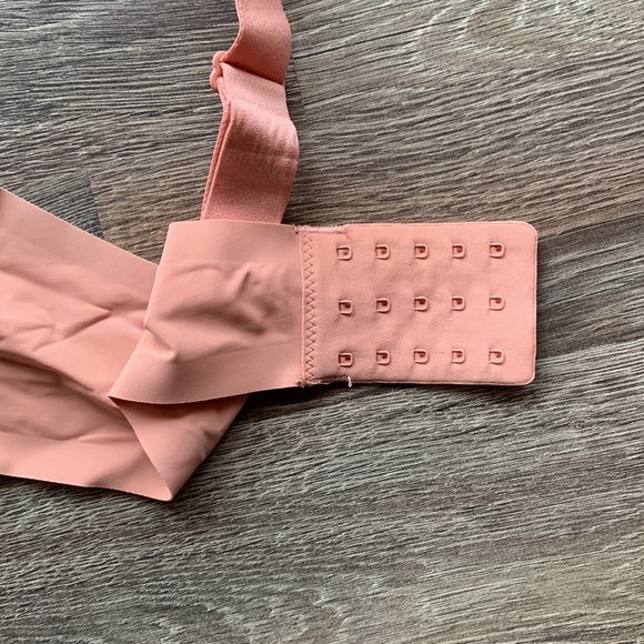 Knix Bra - Picture 2 of 4